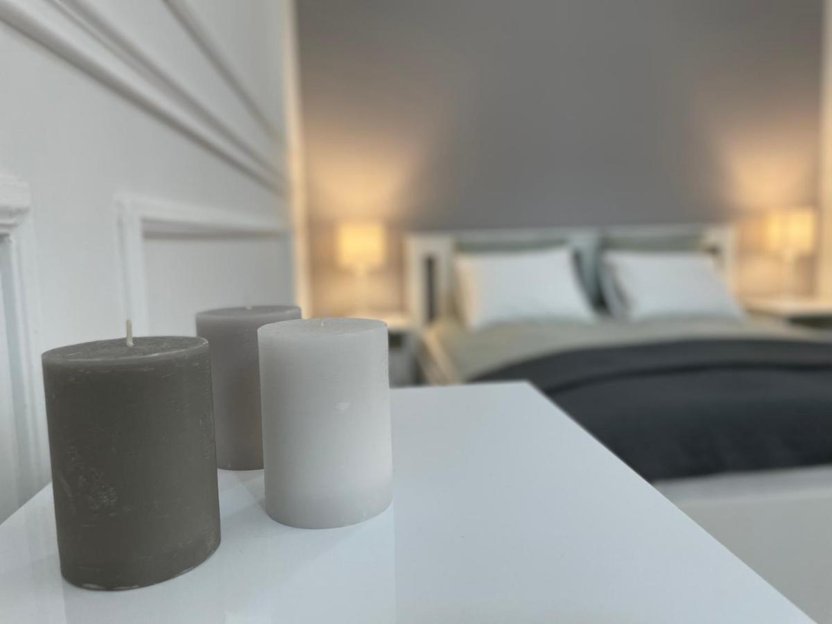 Apartments Tema Sombor Luaran gambar