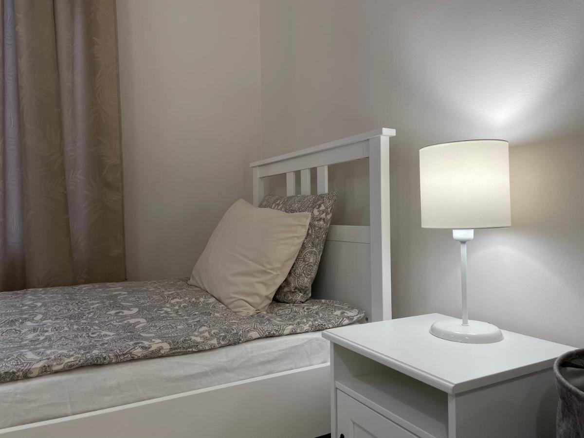 Apartments Tema Sombor Luaran gambar