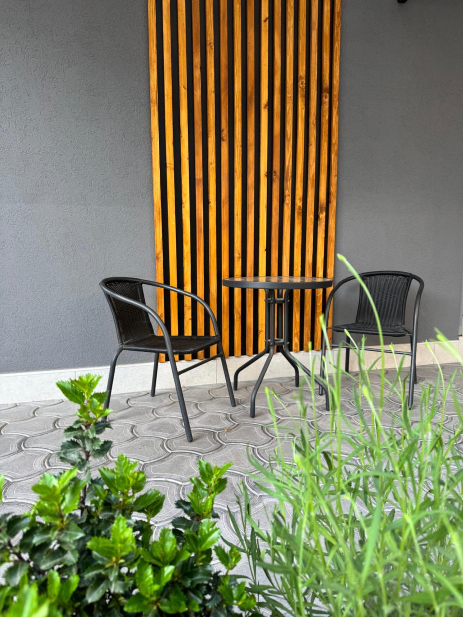 Apartments Tema Sombor Luaran gambar